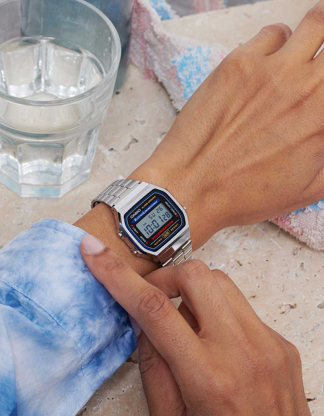 Casio Vintage Iconic A168WA-1YES Uhr • Präzises Quarzwerk • Robustes Edelstahlarmband