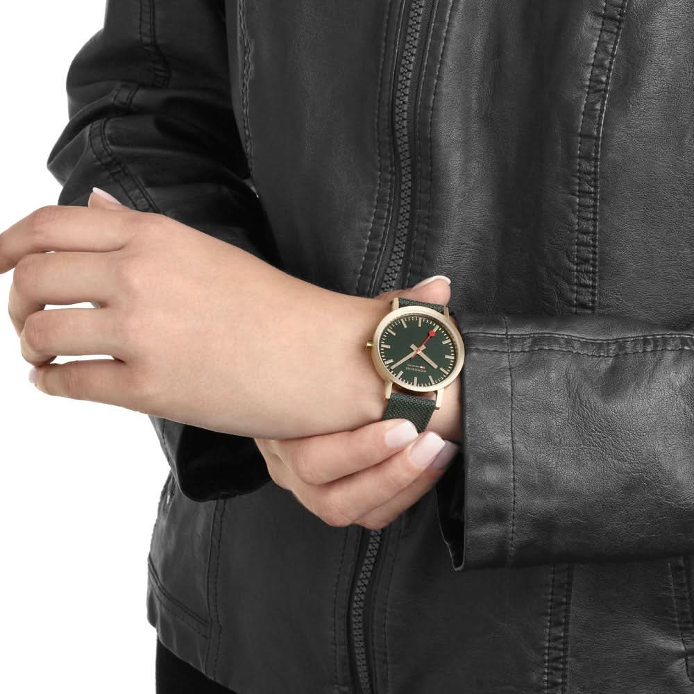 Mondaine Classic A660.30314.60SBS Uhr • Quarz Uhrwerk • Mineralglas