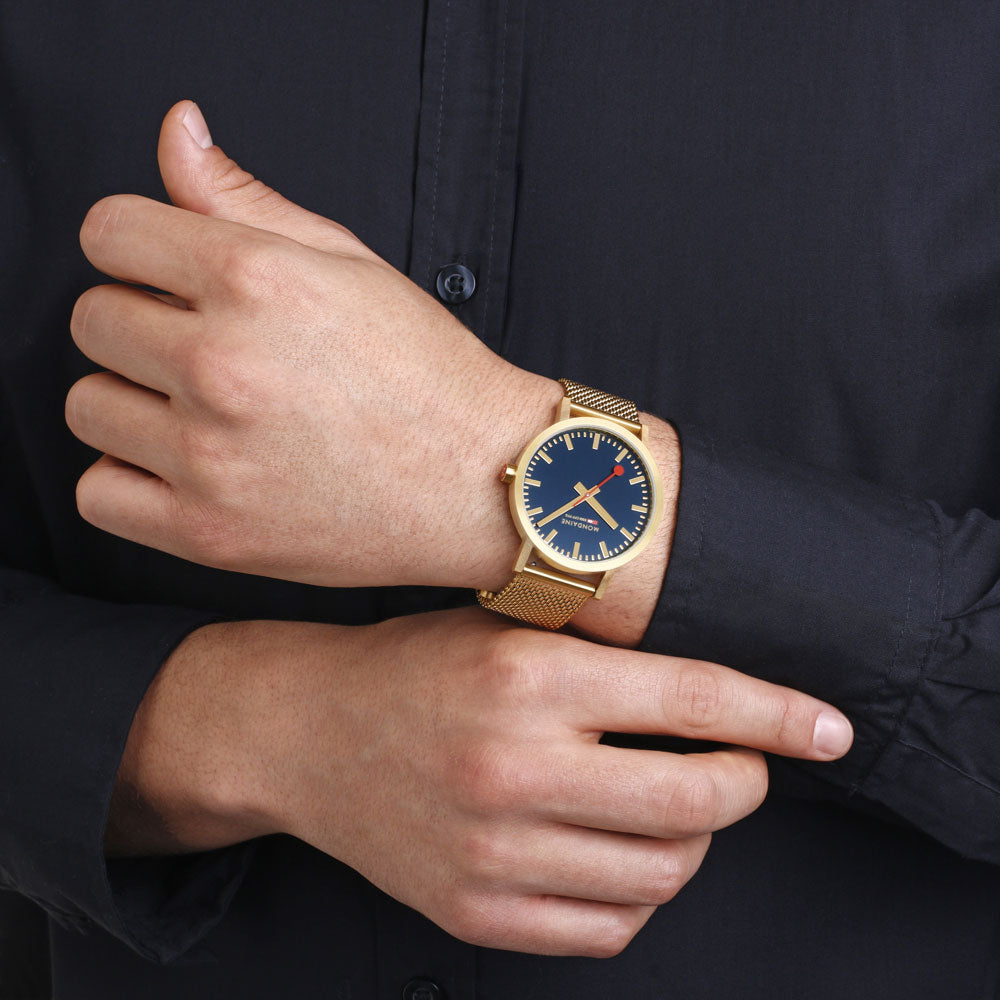 Mondaine Classic A660.30360.16SBBV Unisex Uhr • Schweizer Bahnhofsuhr Design • Quarzwerk