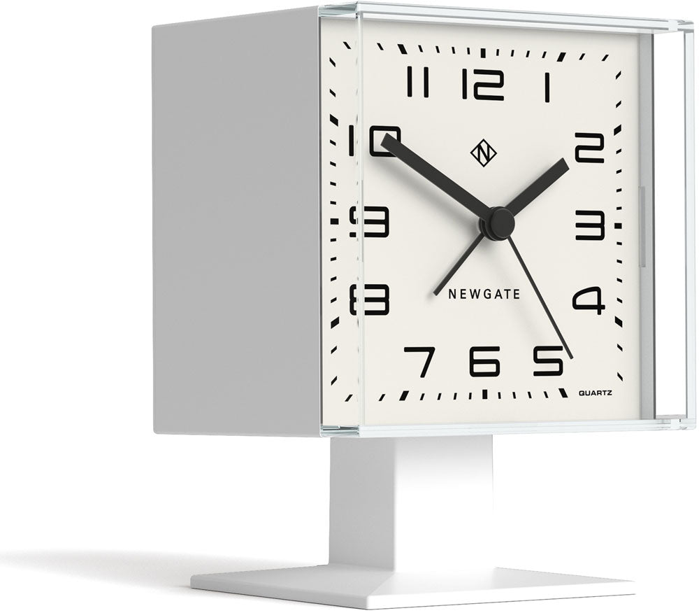 Newgate Victor Wecker 14x10x9 cm Acryl • Silent Sweep Quarz • Retro Design