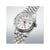 Herrenarmbanduhr mit silbernem Zifferblatt und GMT-Zeiger, Edelstahlarmband, Krone bei 3 Uhr