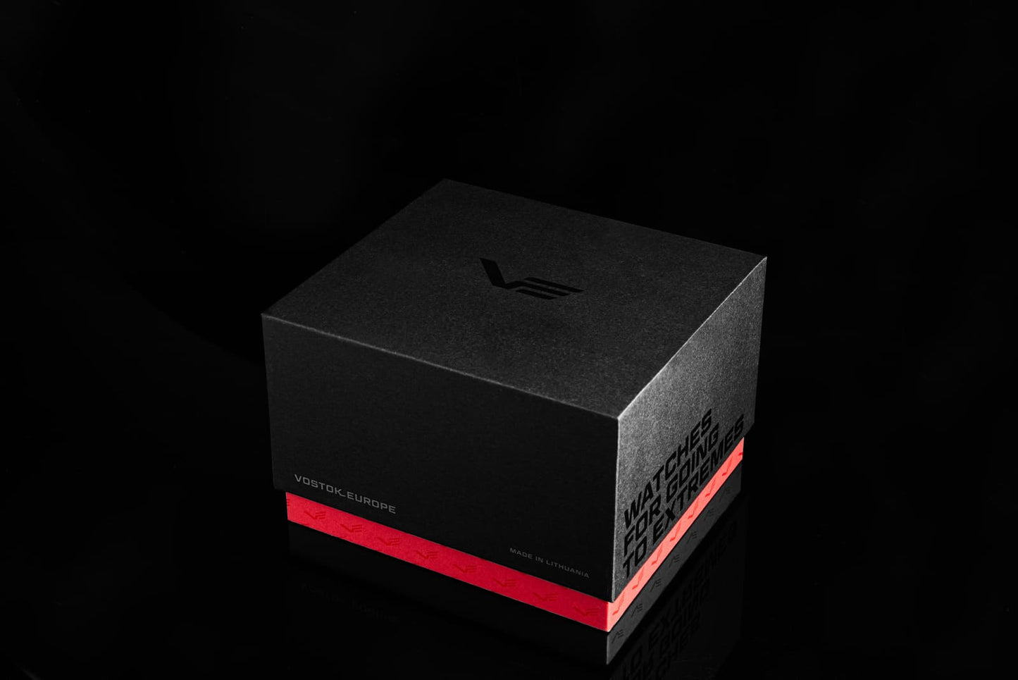 Vostok Europe Systema Periodicum Neon VK67-650A723B Herren Uhr • Seiko Meca-Quartz • Chronograph