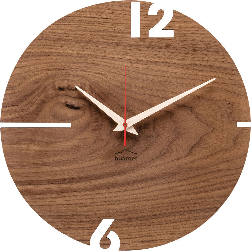 huamet Wanduhr 30x30x3,7 cm Holz • Hochwertiges Walnussholz • Handgefertigt in Südtirol