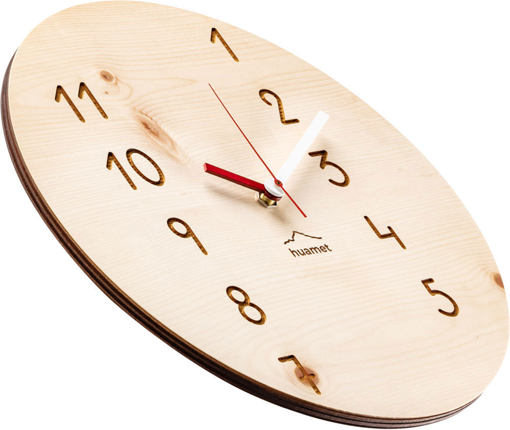 huamet Wanduhr 30x30x3,7 cm Holz • Echtes Zirbenholz • Geräuschloses Quarzwerk