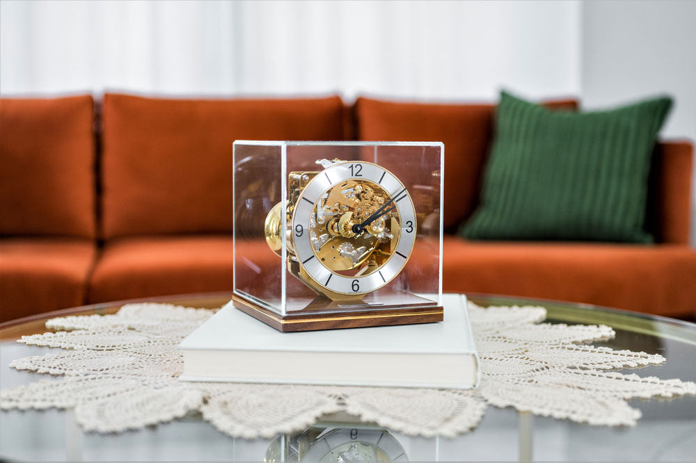 Tischuhr Nussbaum 4/4 Westminster - Hermle Modell: 23052-030340