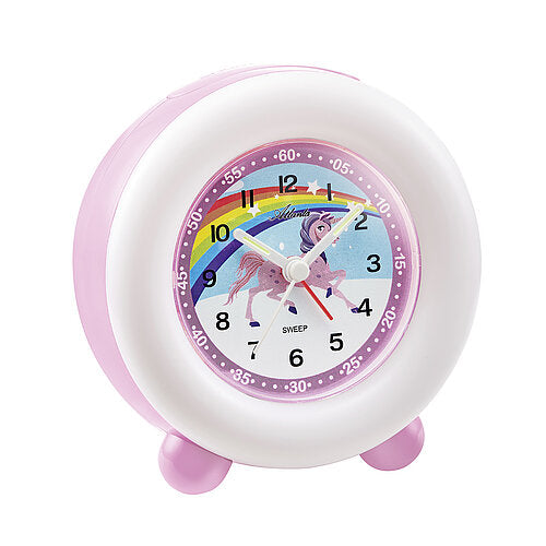 Kinderwecker rosa mit rundem Zifferblatt, farbiger Motivgrafik und weißen Zeigern.