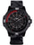 Herrenarmbanduhr mit schwarzem Textilband, schwarzem Zifferblatt und rotem Minutenring