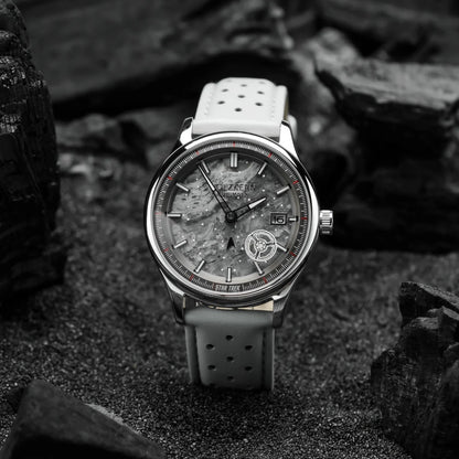 Holzkern DS9 HOLZKERN-DS9 Uhr • Einzigartiges Marmor-Zifferblatt • Lumineszierende Zeiger