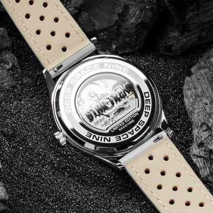 Holzkern DS9 HOLZKERN-DS9 Uhr • Einzigartiges Marmor-Zifferblatt • Lumineszierende Zeiger