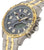 Herrenuhr mit dunkelgrauem Zifferblatt, goldfarbener Lünette und Titanarmband