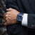 Festina Herrenuhr am Handgelenk mit blauem Zifferblatt und breitem Lederarmband