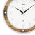 Runde AMS Funkwerk Wanduhr mit weißem Zifferblatt, schwarzen Zeigern und braunem Holzring