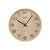 Runde Wanduhr mit Holzoptik, schwarze Zeiger, braune Ziffern und AMS