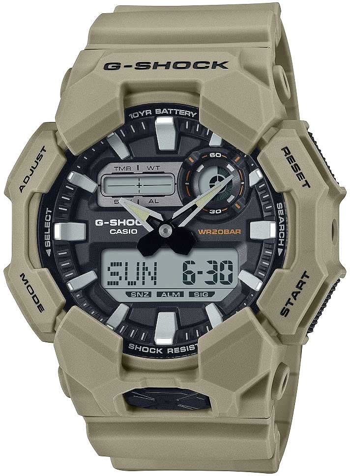 Casio G-Shock Herrenuhr mit beigem Gehäuse, rundem Digitaldisplay und markanten Chronographen-Elementen