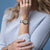 Bering Classic 12034-000 Damenuhr • Kratzfestes Saphirglas • Feines Milanaise-Armband