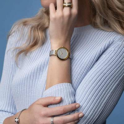 Bering Classic 12034-000 Damenuhr • Kratzfestes Saphirglas • Feines Milanaise-Armband