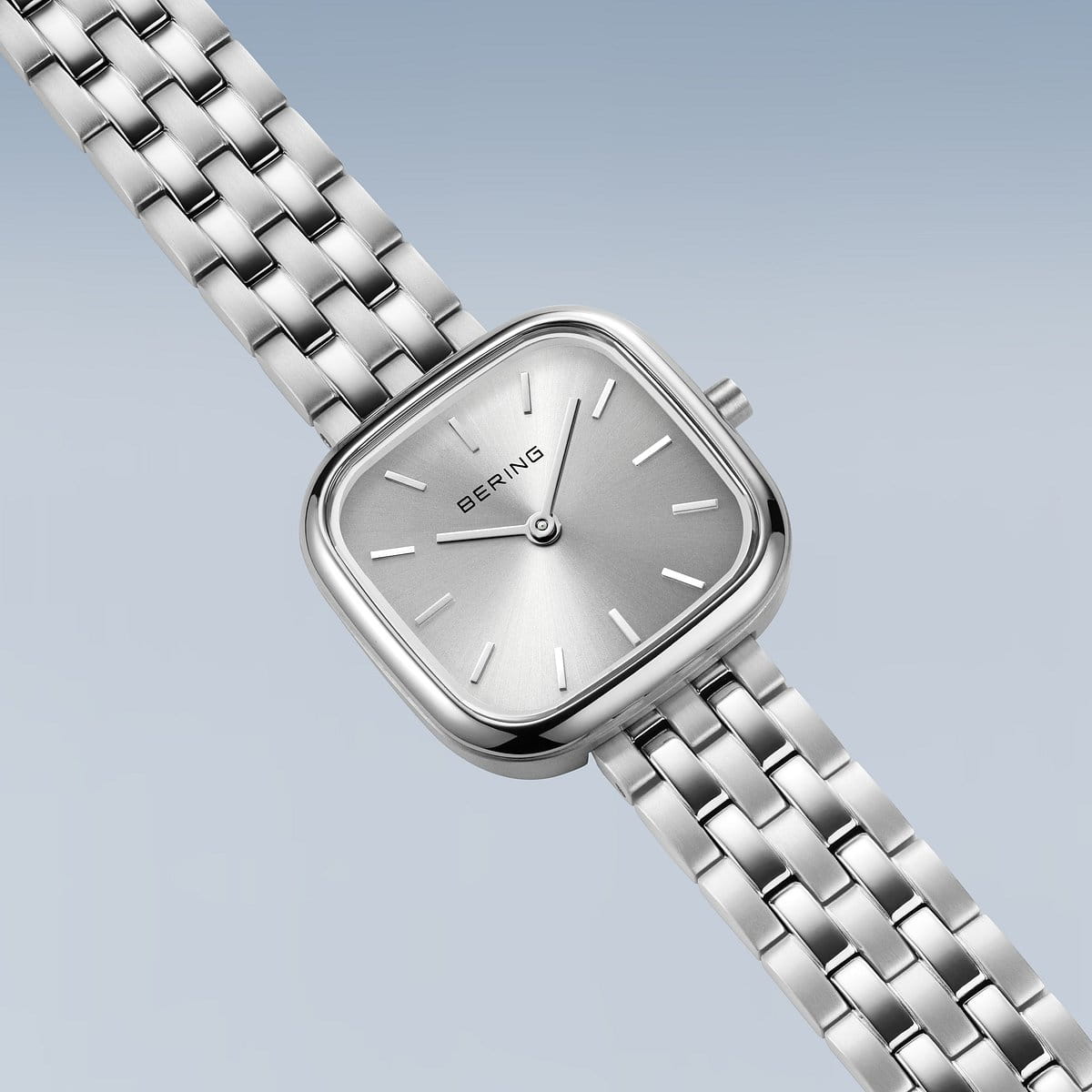 Bering Classic 17926-704 Damenuhr • Kratzfestes Saphirglas • Skandinavisches Design