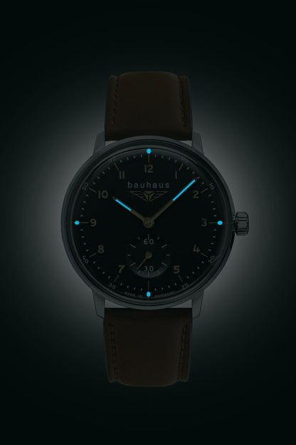 Bauhaus Classic 2037-2 Damenuhr • Minimalistisches Design • Made in Germany