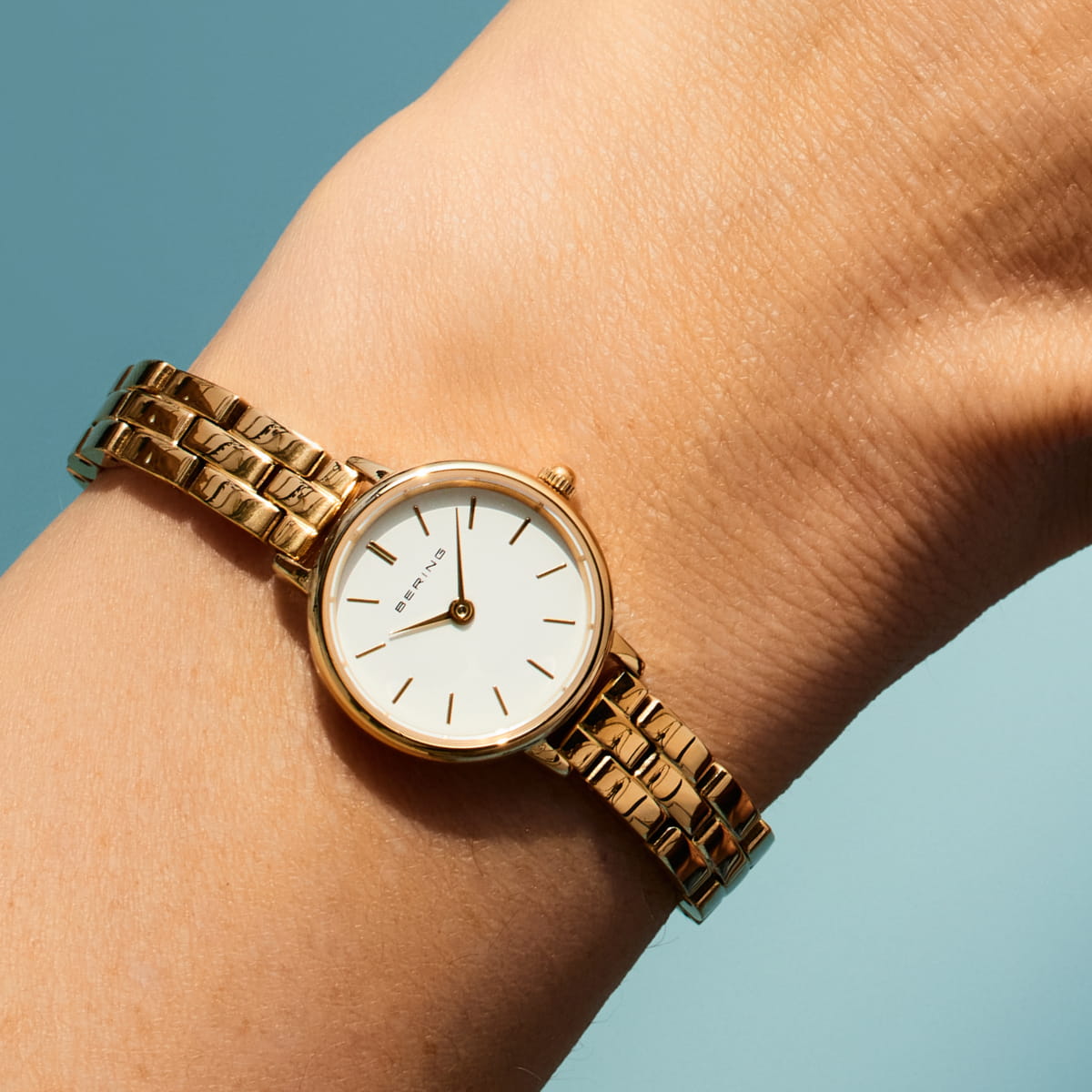 Bering Classic 11022-004 Damen Uhr • Saphirglas • Quarzwerk