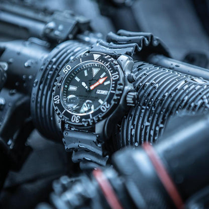 Chris Benz DEFENSE COMMAND DIVER CB-1000-KD Herren Uhr • Hai-geprüft • 1000m Wasserdichtigkeit