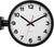Wanduhr mit schwarzem Rahmen, weißem Zifferblatt und rotem Sekundenzeiger