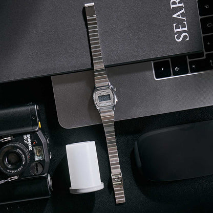 Casio Collection LA670WEA-7EF Uhr • Timer-Funktion • Edelstahl-Armband