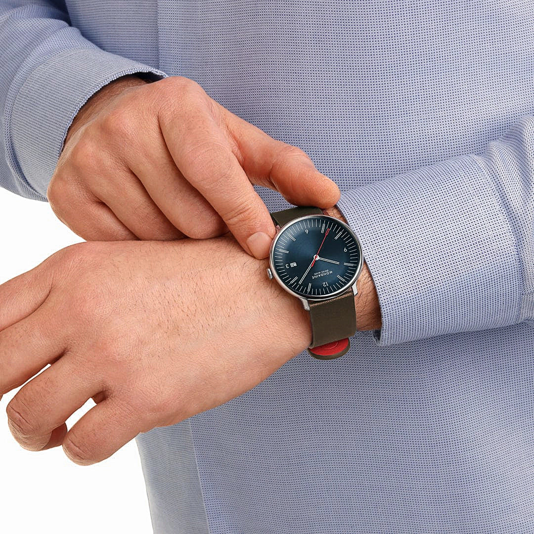 Mondaine Doppio MLE.41240.LGV Unisex Uhr • Quarz Uhrwerk • Saphirglas