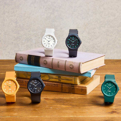 Casio Collection MQ-24B-9BEF Damenuhr • Nachhaltiges Bio-Resin • Retro-Design