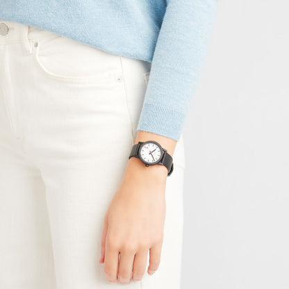 Mondaine Essence MS1.32110.RB Damen Uhr • Schweizer Design-Klassiker • Roter Sekundenzeiger