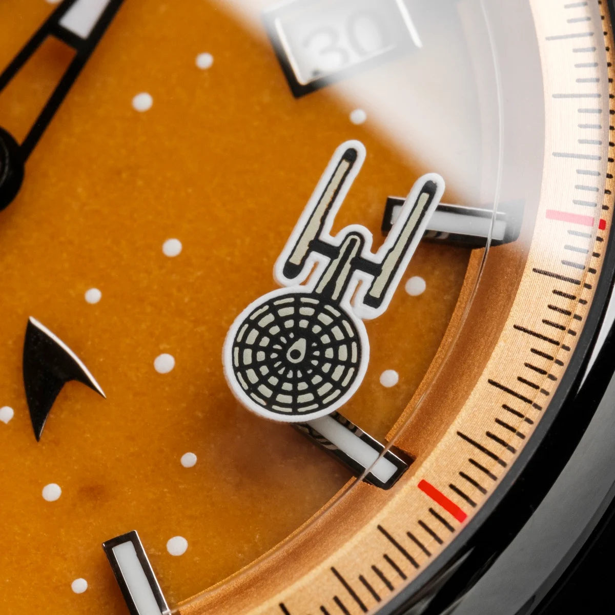 Holzkern NCC-1701 Herren Uhr • Automatikwerk • Echtes Jade-Zifferblatt