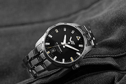 Vostok Europe Rocket N1 NH35-125A747B Unisex Uhr • Automatikwerk • Robustes Edelstahlgehäuse