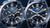 Herrenuhr im Frontvergleich: blau-schwarzes Zifferblatt, Metallgehäuse