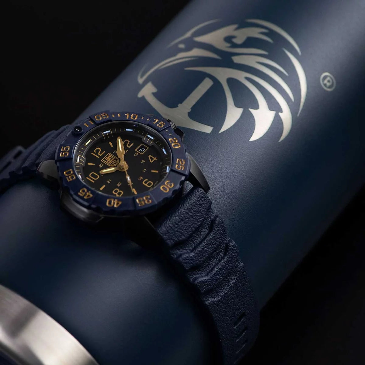 Luminox Navy SEAL Foundation Back To The Blue XS.3255.CB.NSF Herren Uhr • Swiss Quartz • Saphirglas