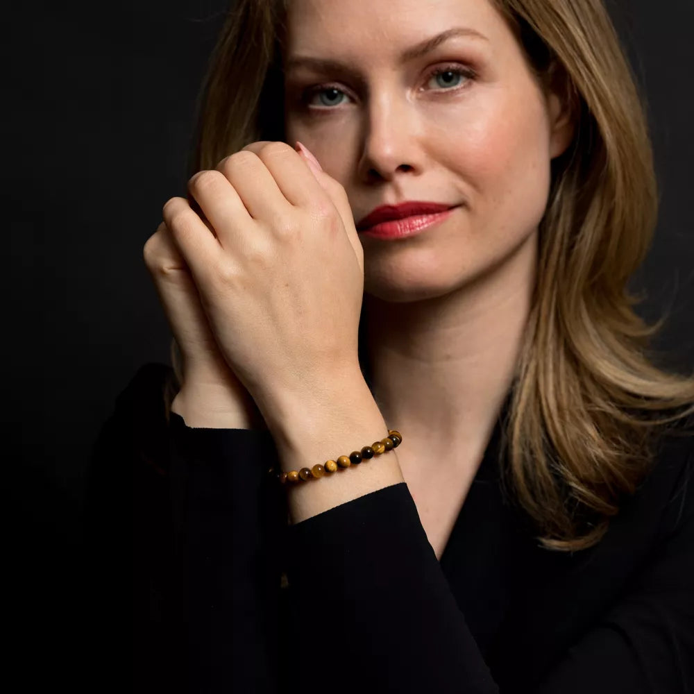 Armband aus 6mm Naturstein in Tigeraugeoptik mit goldplattiertem Edelstahlverschluss - Rebel&Rose Modell: RR-60120-G-S