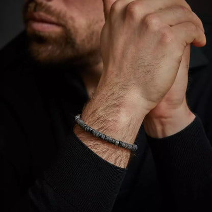 Armband aus 6mm grauen, scheibenförmigem Naturstein mit Edelstahlverschluss - Rebel&Rose Modell: RR-60094-S-L