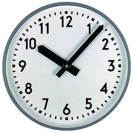 GER-Technik Wanduhr 30 cm Ø Metall • Funkgesteuert • Robustes Design