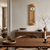 Pendel-Wanduhr aus hellem Holz mit Wurzelholz-Finish, Glasfront und römischem Zifferblatt