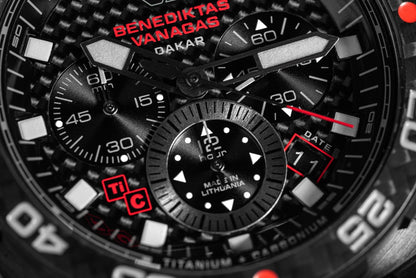 Vostok Europe Benediktas Vanagas Dakar VK67-650J740 Herren Uhr • Quarz Chronograph • Titan & Mineralglas
