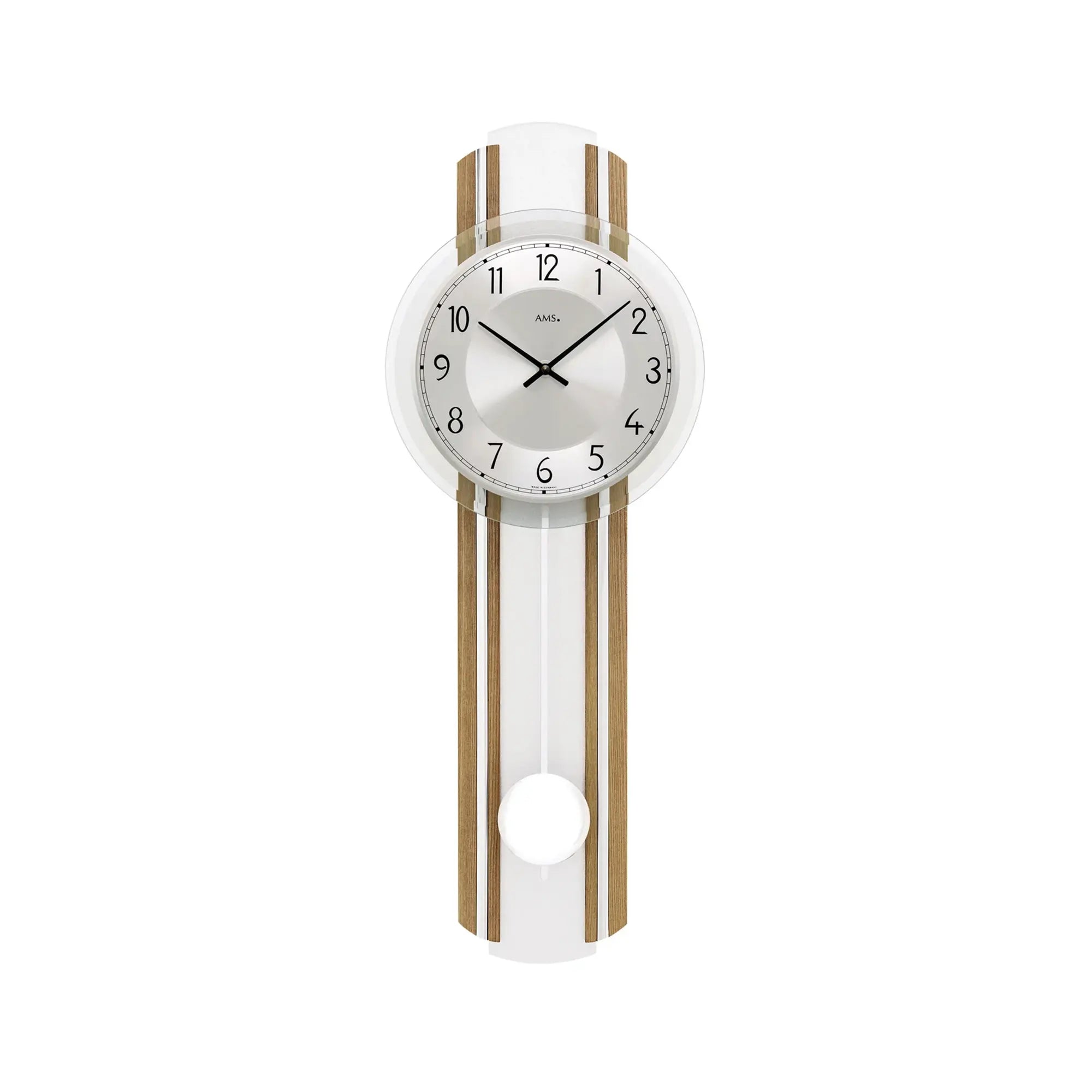 Wanduhr mit Mineralglas-Zifferblatt, Eichenholzstreifen und Pendelball unten