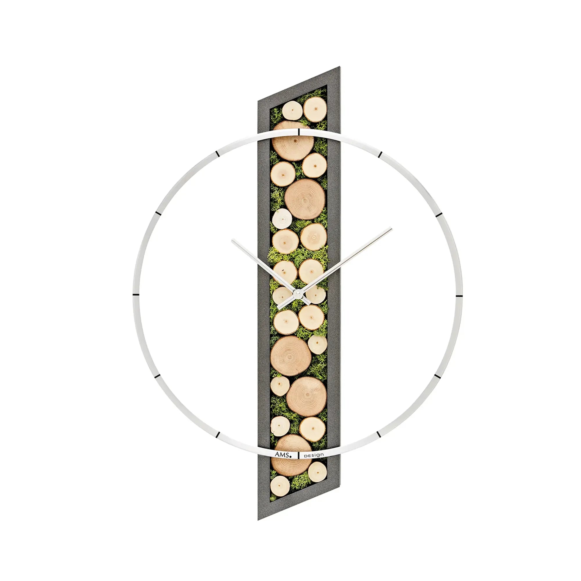 Wanduhr mit Mooswand und Holzscheiben im Rahmen, weißer Aluminiumring, Zeiger