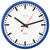 Funkgesteuerte Wanduhr mit blauem Rahmen, weißem Ziffernblatt, roten Zeigern und schwarzen Strichmarken
