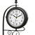 Rundes schwarzes Ziffernblatt der Wanduhr mit AMS-Logo und Zeigern, Mineralglas