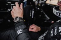 Herrenuhr Benediktas Vanagas Dakar Edition 2024 - Serie Periodicum - Vostok Europe Modell: VK67-650J740