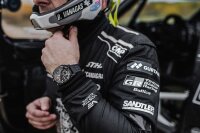 Herrenuhr Benediktas Vanagas Dakar Edition 2024 - Serie Periodicum - Vostok Europe Modell: VK67-650J740